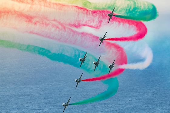 نحلم و نحقق