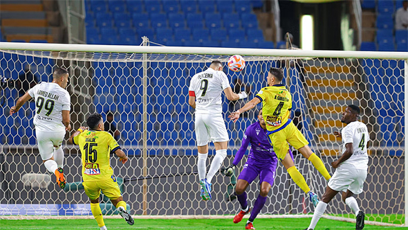 التعادل الإيجابي يحسم مواجهة الاتحاد مع التعاون