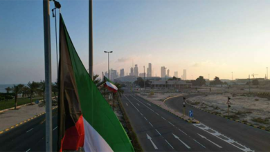 بلدية الكويت رفع 3880 علما استعدادا للاحتفال بذكرى الاستقلال والتحرير