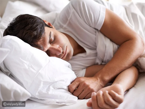 أهمية النوم نهاراً وأضرار الإفراط فيه