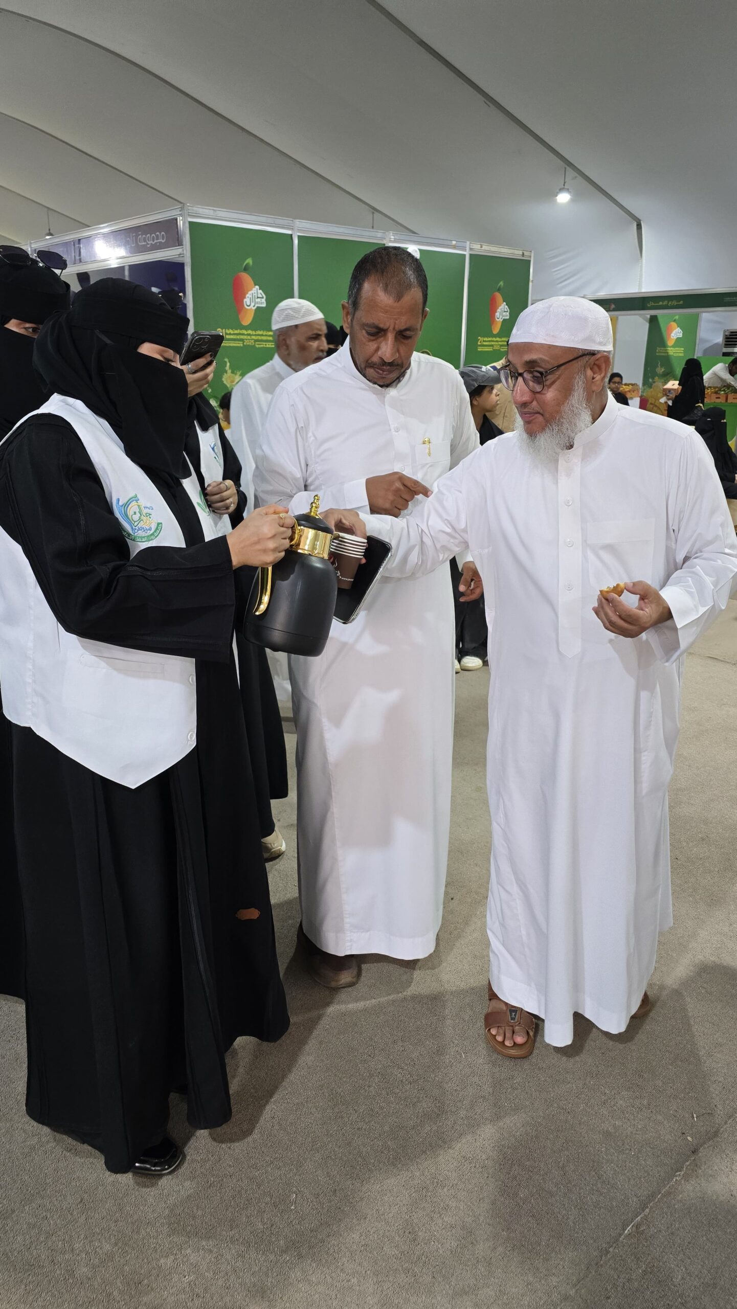 فريق همة التطوعي يشارك في فعاليات مهرجان المانجو والفواكه الاستوائية 21 بمحافظة صبيا&nbsp;