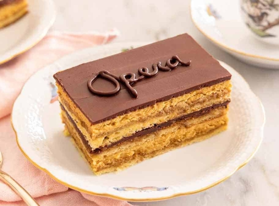 دليل أنواع الكيك الغربية والعربية