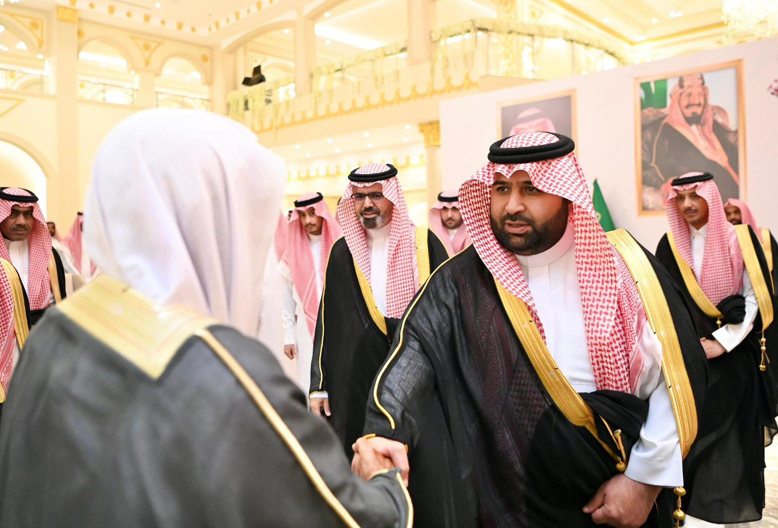 أمير منطقة جازان ونائبه يلتقيان مشايخ وأهالي محافظة صبيا