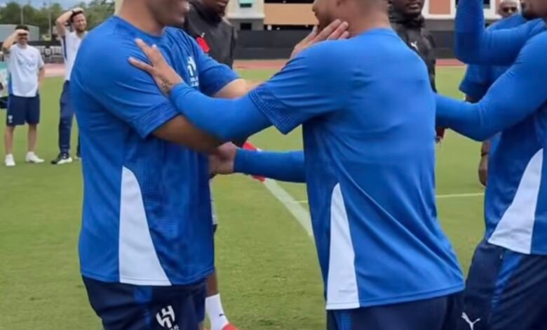 بعد الانتصار على مان سيتي.. "مكافأة خيالية" للاعبي الهلال.