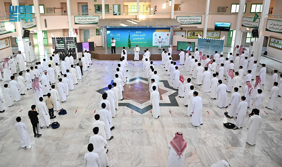 6 ملايين طالب وطالبة ينتظمون في مقاعد الدراسة في 11 منطقة تعليمية