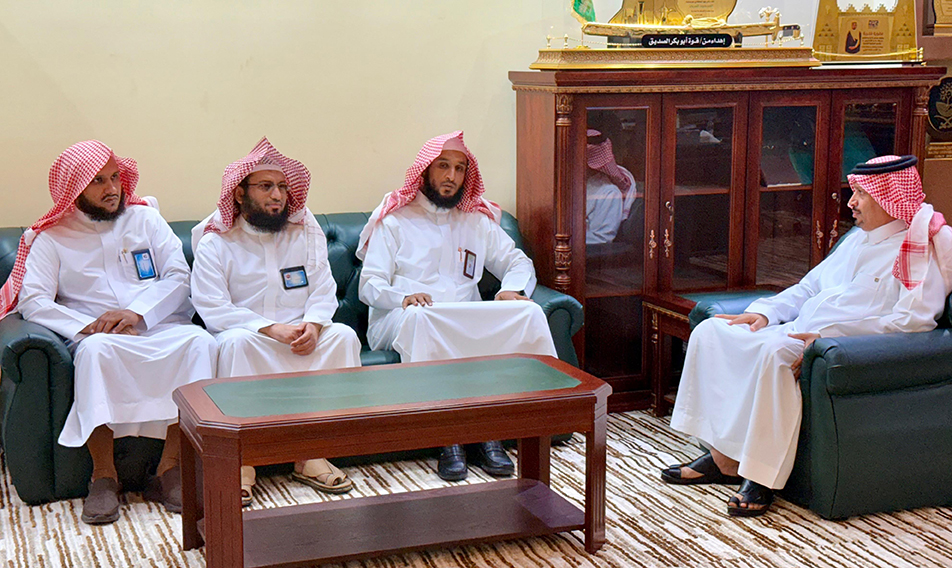 محافظ العارضة يلتقي مدير فرع الشؤون الإسلامية بجازان
