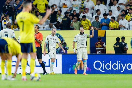 الاتحاد يقصي النصر ويقود بنزيما معركة النجوم في كأس خادم الحرمين الشريفين