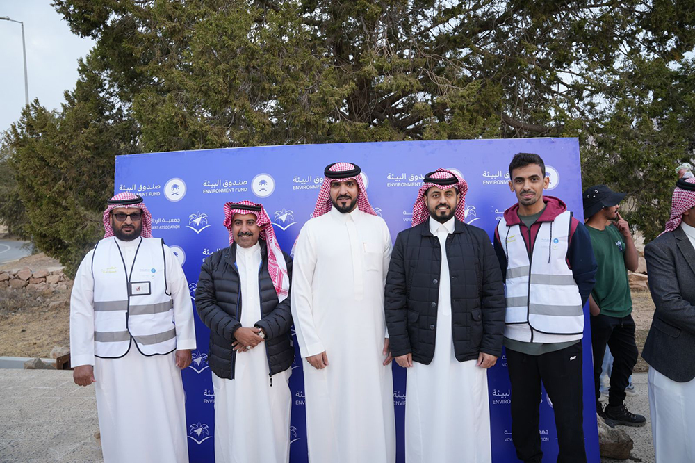 جمعية الرحالة تنفذ مبادرة “خطى مستدامة” في تنومة بدعم من صندوق البيئة
