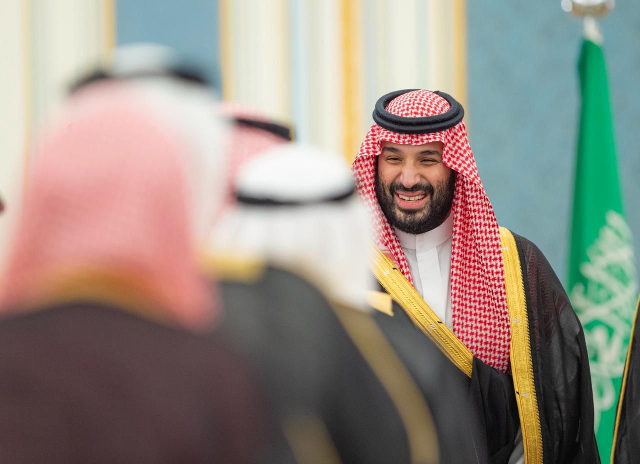 ولي العهد يستقبل أصحاب السمو الأمراء والفضيلة العلماء والمعالي الوزراء وجمعًا من المواطنين الذين قدموا للسلام على سموه.