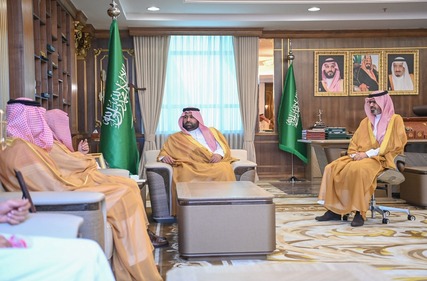 أمير منطقة جازان يستقبل رئيس محكمة الاستئناف بالمنطقة