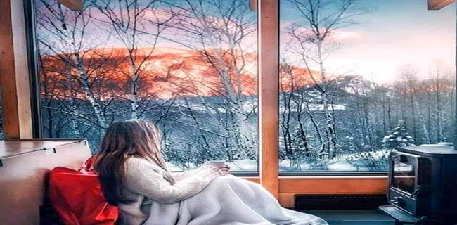 ما زلت هناك