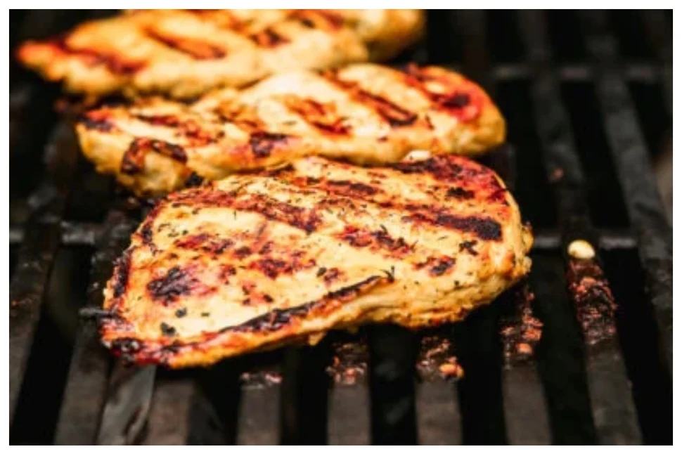 بالصور تتبيلة الدجاج المشوي على الطريقة اللبنانية 