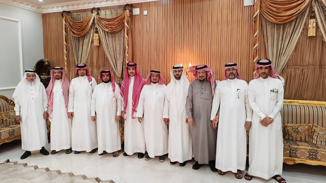 علي شرف سعادة الدكتور عبدالرحمن ناشب آل ناشب يحتفلون بتخرج ابنائهم