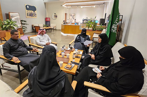 سفراء جمعية الأدب المهنية بأحد المسارحة يعقدون اجتماعهم الأول