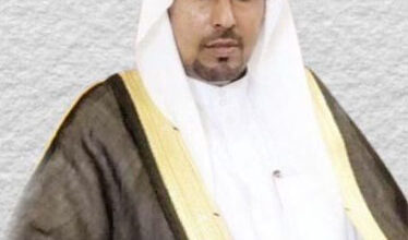 الشيخ عبدالله بن سليمان الجابر يهني الدكتور عبدالله بن حسين الجابري