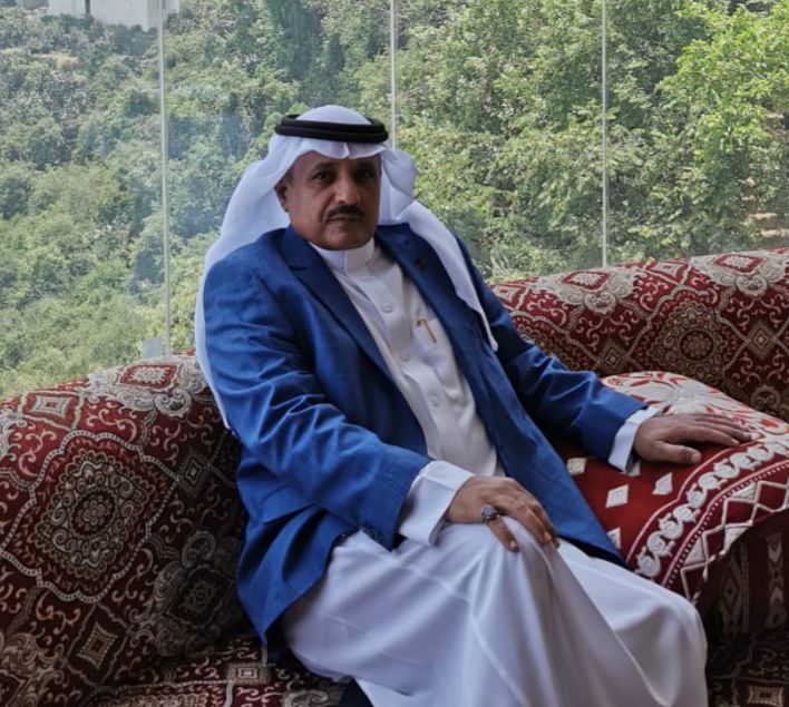 أحمد الفيفي… ملامح قائد، وروح مصوّر، وقلب يسكن الطبيعة