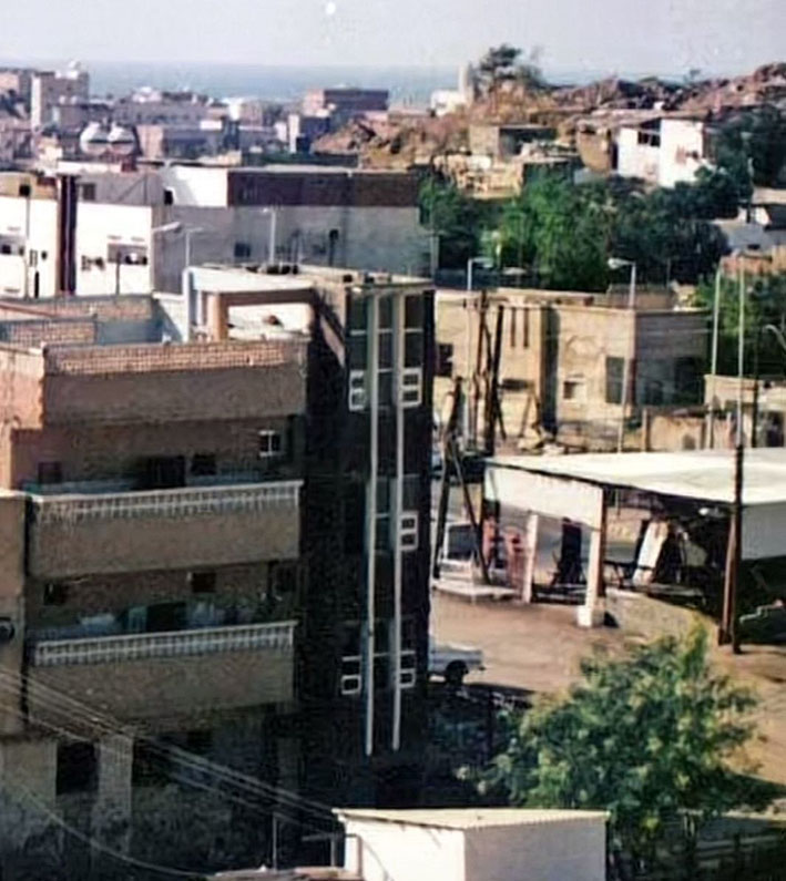 حين تُقيم اللحظة في الذاكرة