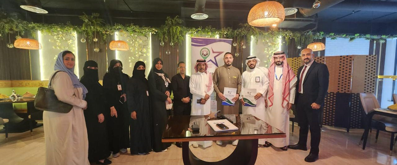 نجوم السياحة بمكة توقّع اتفاقية شراكة مع مطعم في فينيسيا