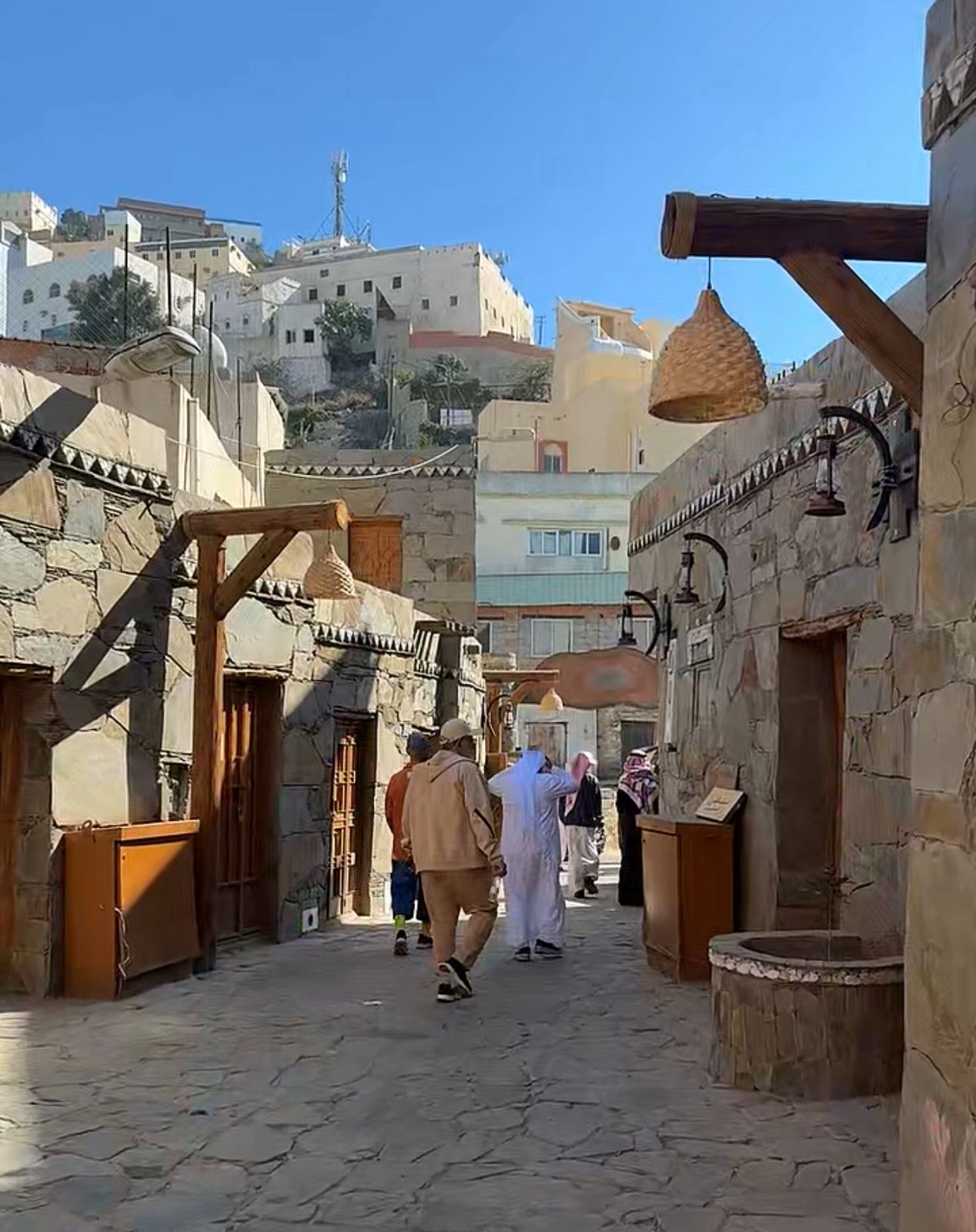 حين يقود الإرشادُ الحلم… جازان تُعرِّف أبناءها بجمالها