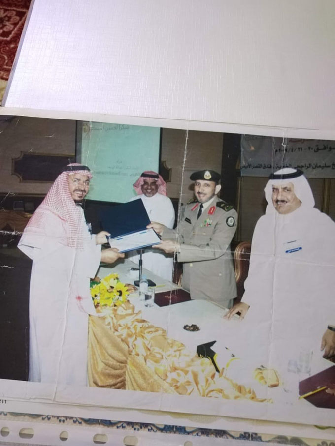 تكريم الشاعر علي ابراهيم واصلي