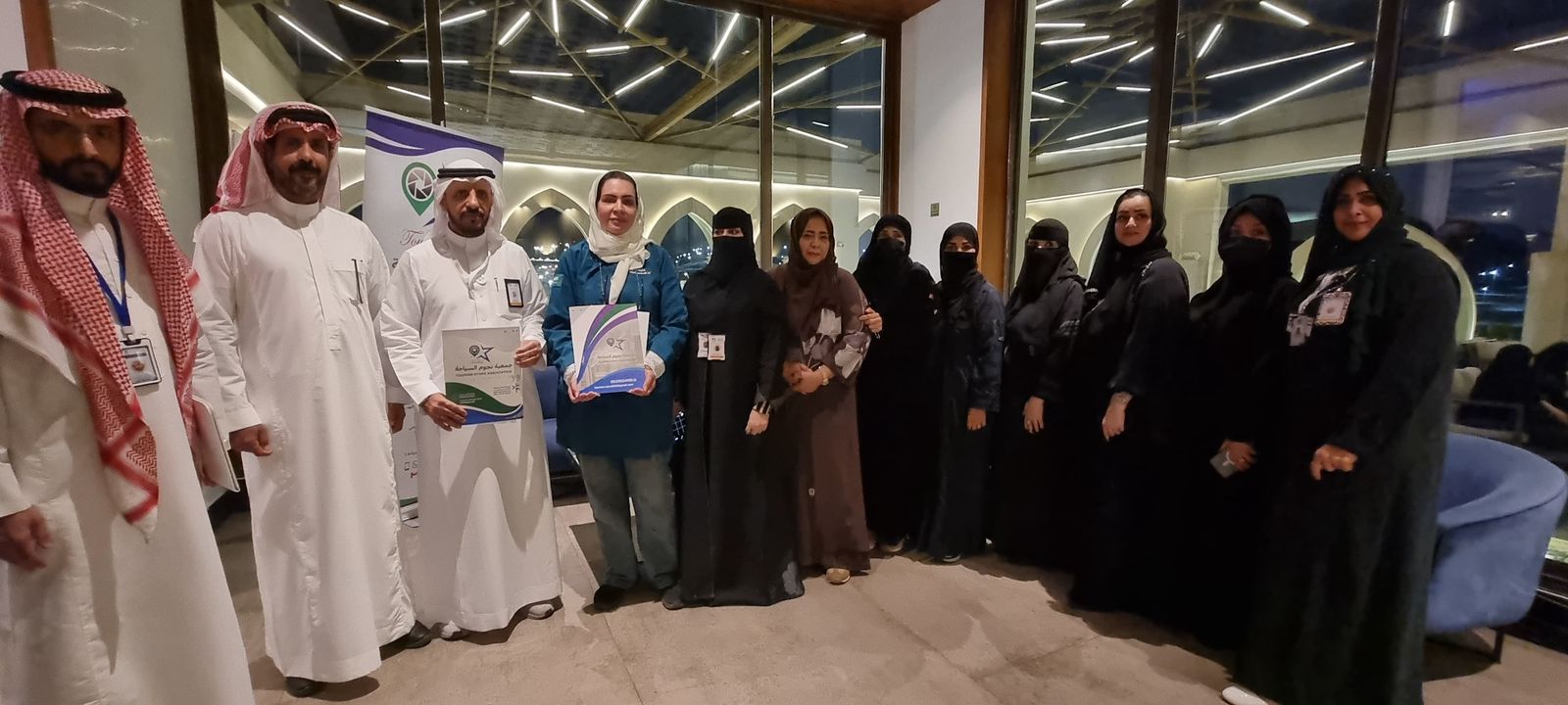 جمعية نجوم السياحة بمكة المكرمة توقّع اتفاقية شراكة مع كافيه أرشز