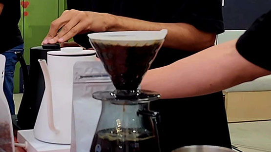 بيت الثقافة بجازان يطلق مسابقة “أدب وقهوة” لاختيار أفضل مذاق للقهوة المقطرة