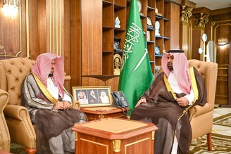 أمير جازان يستقبل رئيس محكمة الاستئناف بالمنطقة