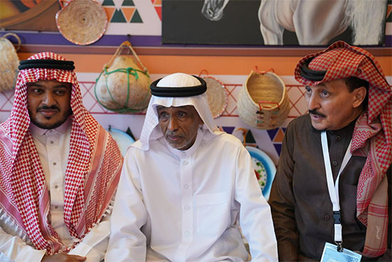 الحنين يقود الذاكرة إلى صبيا… علي موسى زعله يستعيد الوفاء من جناح المحافظة في مهرجان جازان 2026