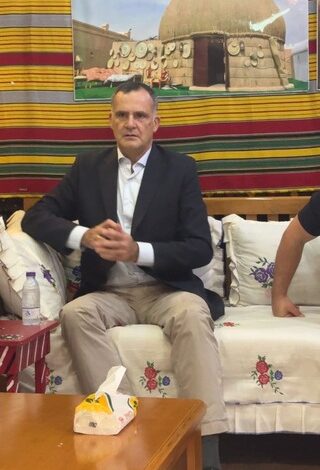 سفير الاتحاد الأوروبي يزور قرية جازان التراثية ويشيد بإرثها الحضاري